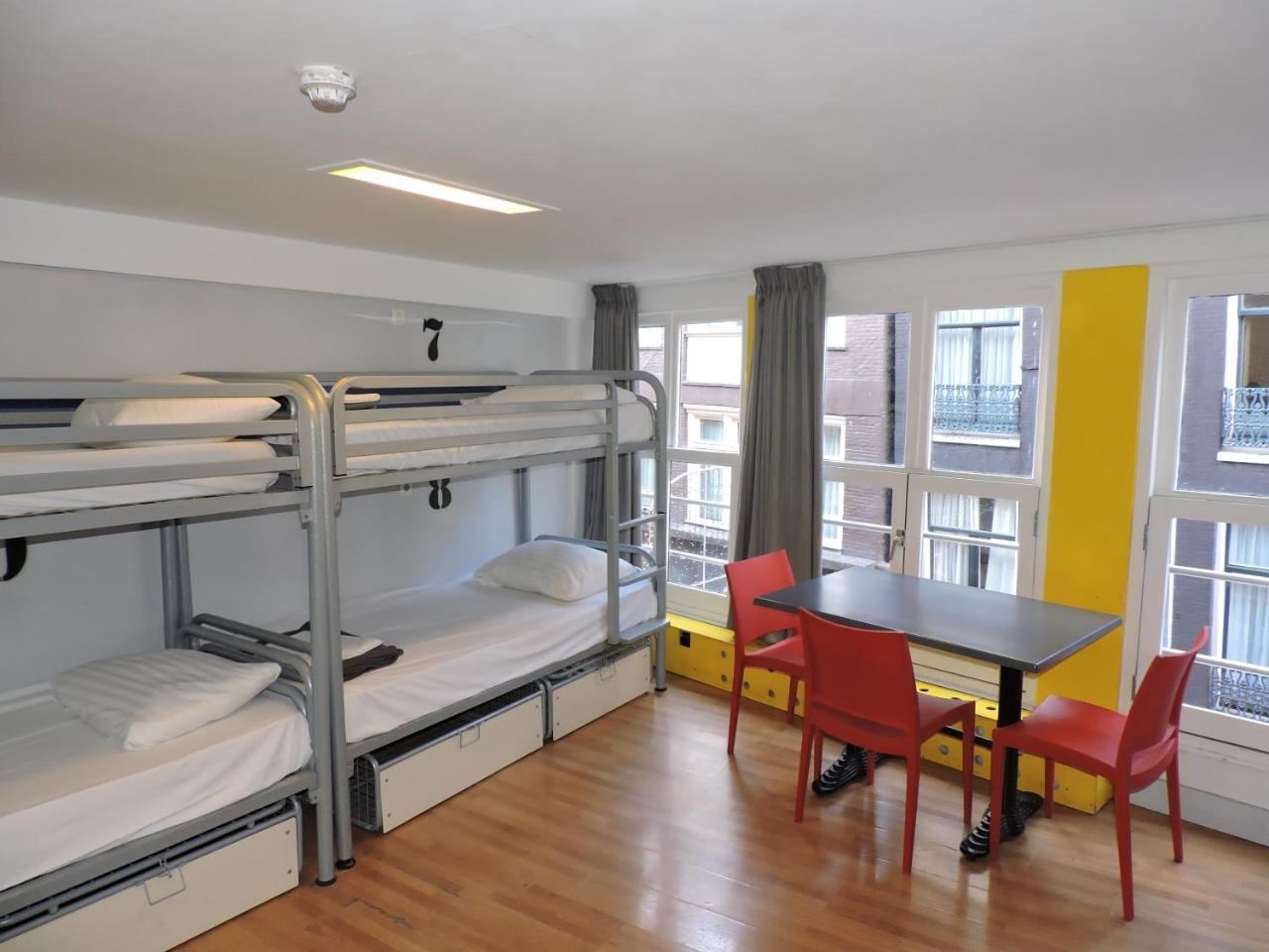 Room for 10 People with Shared Bathroom,765796126:JPEG